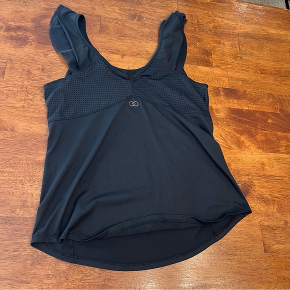 Calia by Carrie Underwood women’s black tank top size small flutter sleeve - Picture 2 of 5